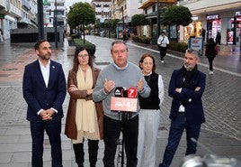 El secretario general del PSOE de Andalucía, Juan Espadas, durante su intervención en San Pedro Alcántara.