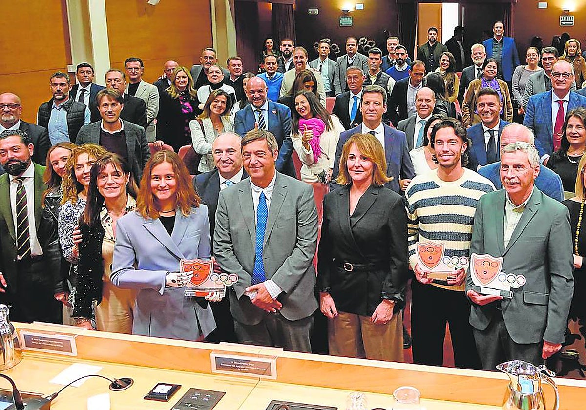 Imagen de la entrega de premios del Aula de Economía y Deporte