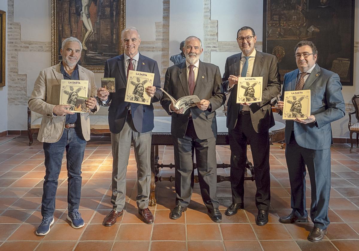 La revista La Saeta ha sido presentada en la víspera del Miércoles de Ceniza