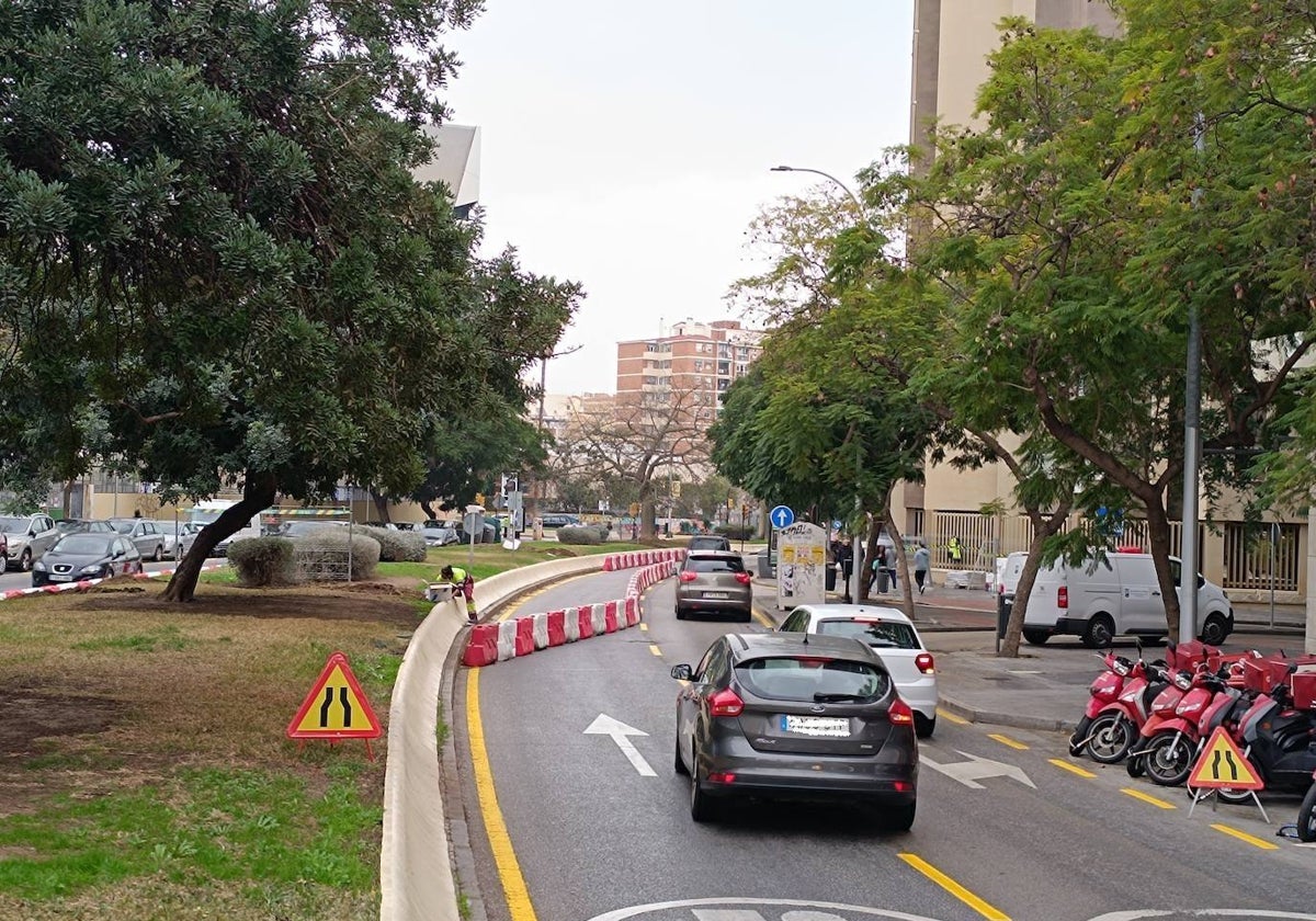 Estrechamiento en la calle Hilera, donde queda un tramo con un carril en sentido Centro.