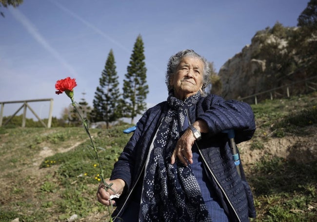 Rafaela Ortega, una de las supervivientes de 'La Desbandá', en los actos de hace cuatro años.