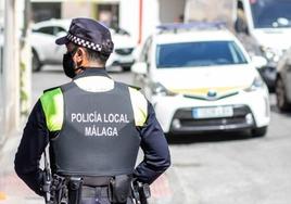 Usan un desfibrilador de la Policía Local para reanimar a un hombre en parada cardiorrespiratoria en El Cónsul