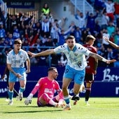 Un espectacular Málaga reacciona a lo grande ante un rival directo (2-0)