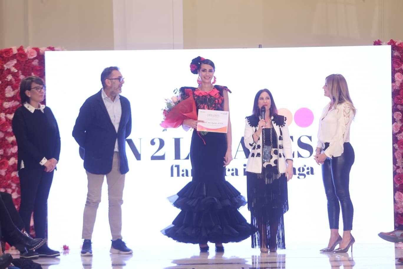 La pasarela de moda flamenca Con 2 lunares, en imágenes