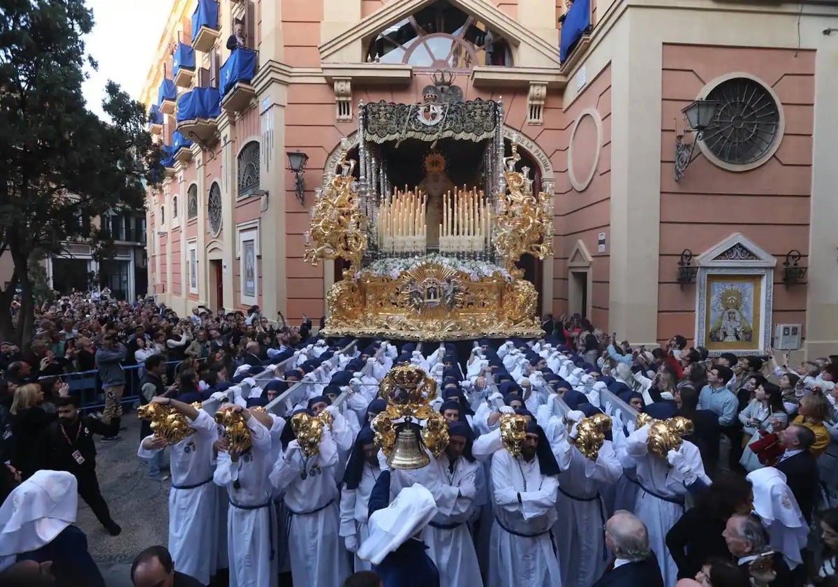 La Virgen de la Paloma procesiona el Miércoles Santo, el día con mayores cambios.