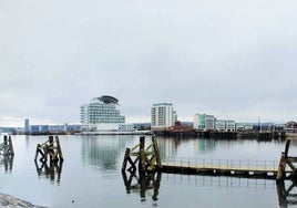 Vista aérea de la bahía de Cardiff.