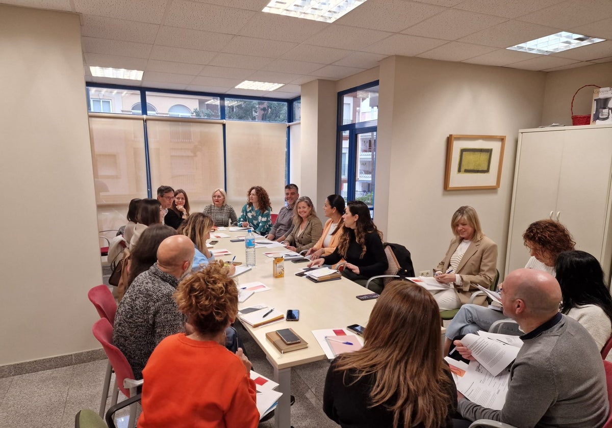 Reunión de trabajo para el desarrollo del programa.