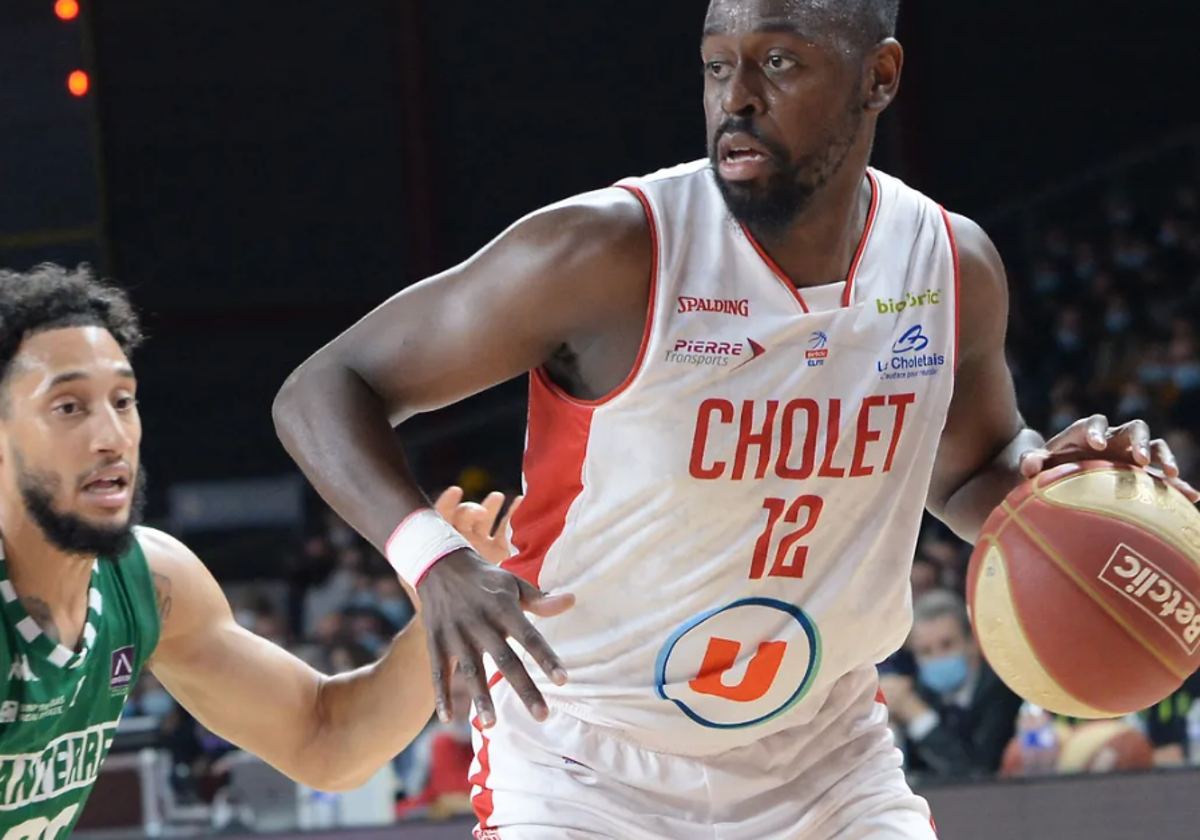 Bori Diallo, ahora ya del Estrasburgo, en su etapa en el Cholet.