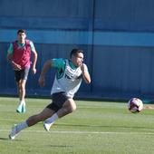 Convocatoria del Málaga ante el Alcoyano: vuelve el juvenil Ochoa y siguen fuera Juanpe y Sangalli