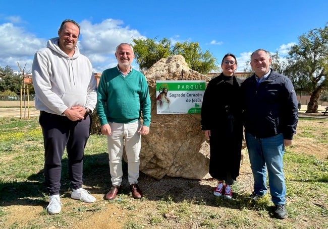 Acto de presentación de los nuevos árboles plantados en Almayate.