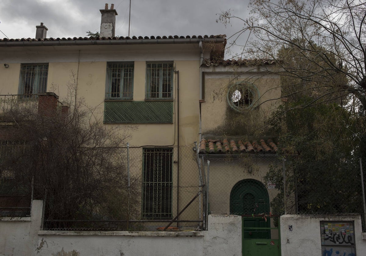 Estado actual de la fachada de la que fuera la morada de Vicente Aleixandre.