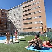 Los administradores de fincas no saben si se podrán llenar las piscinas este verano