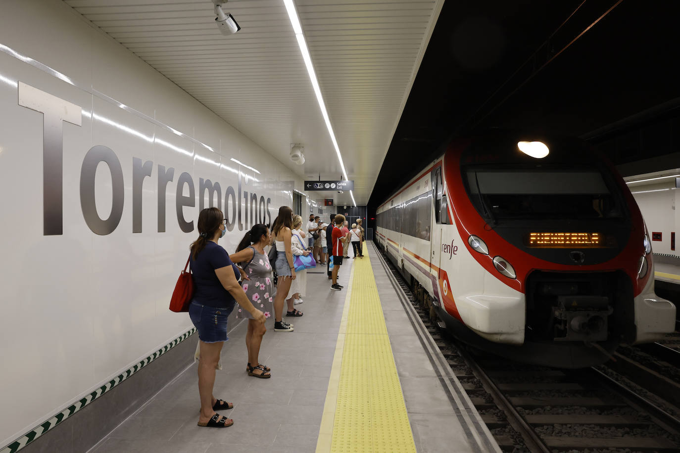 A través del chat «A trabajar en el tren», viajeros y viajeras se informan de los problemas en el servicio de la línea C1 del Cercanías en Málaga desde noviembre de 2015.