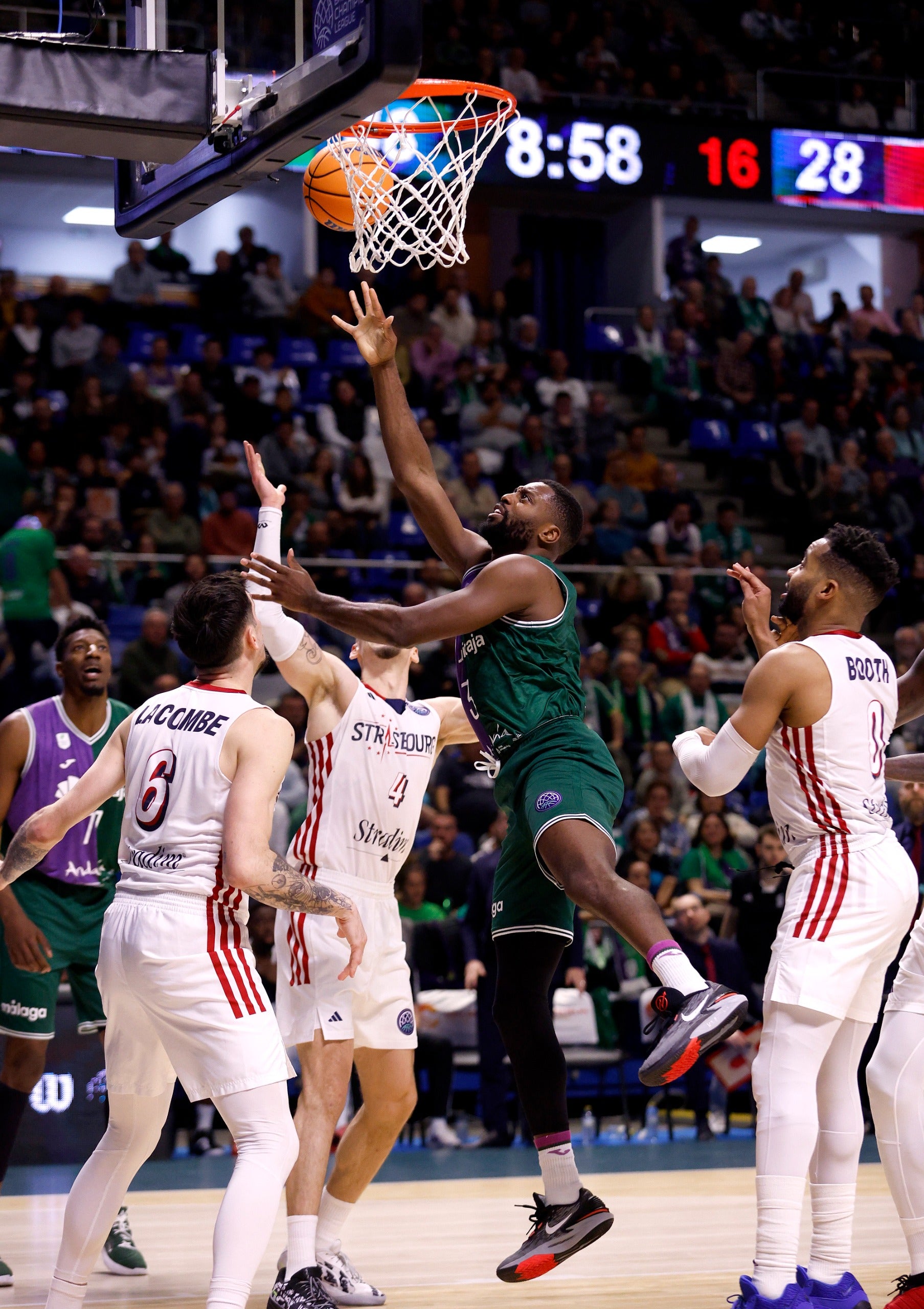 Las mejores imágenes del Unicaja-SIG Basket Estrasburgo