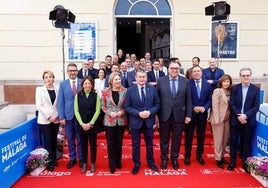 Reunión de esta mañana entre representantes institucionales y miembros del clúster, en el Cervantes.