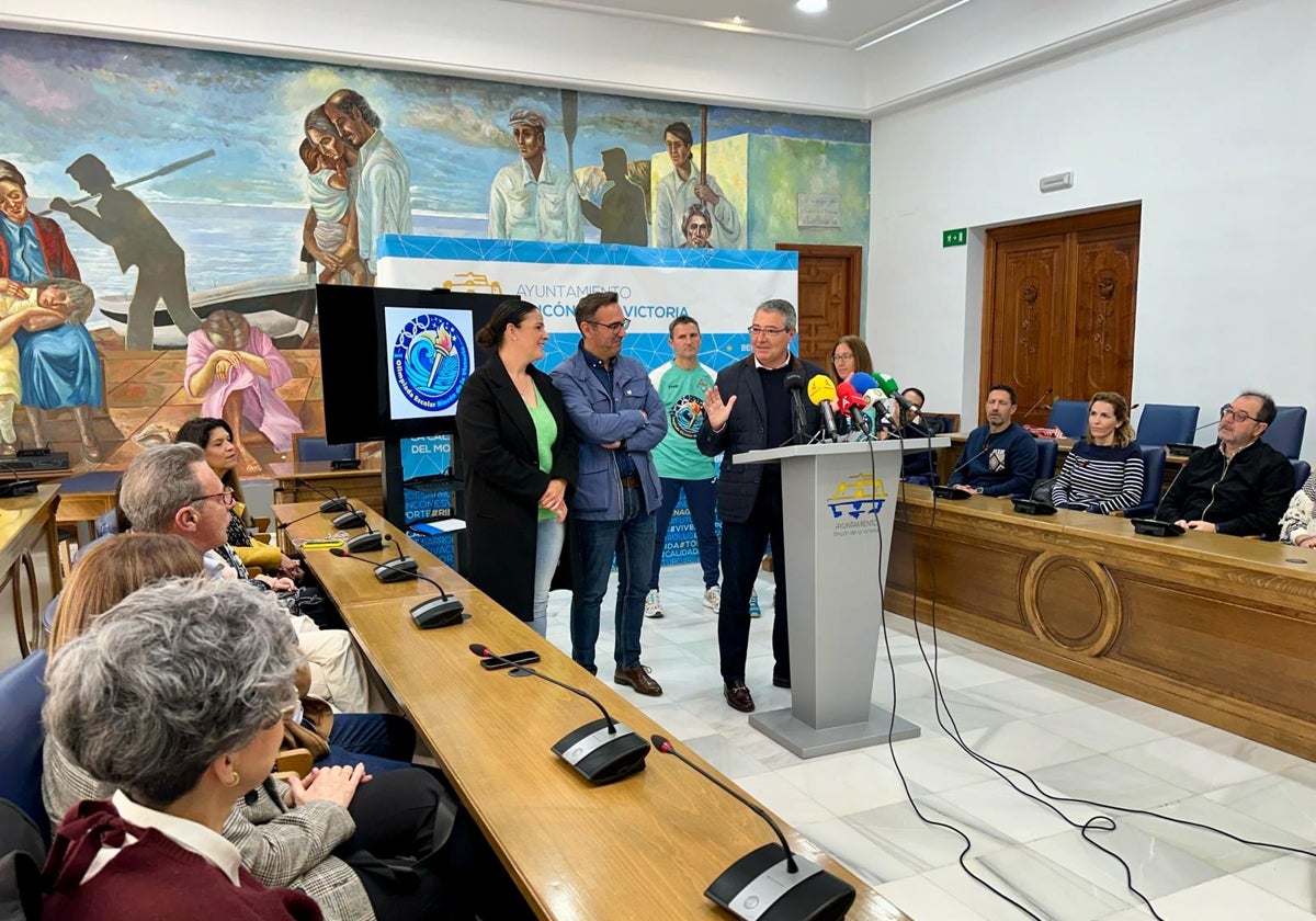 Presentación de la primera edición de las Olimpiada Escolar.