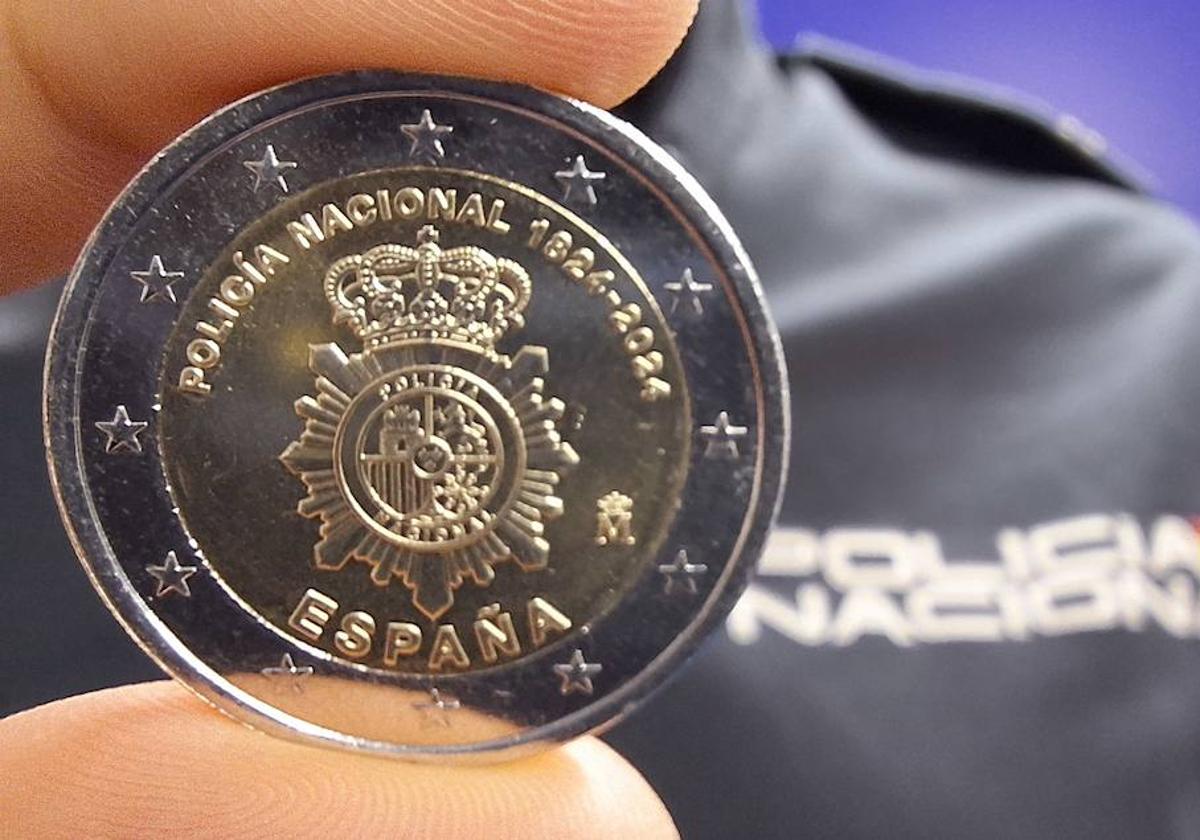En circulación la moneda de dos euros conmemorativa del 200 aniversario de la Policía Nacional