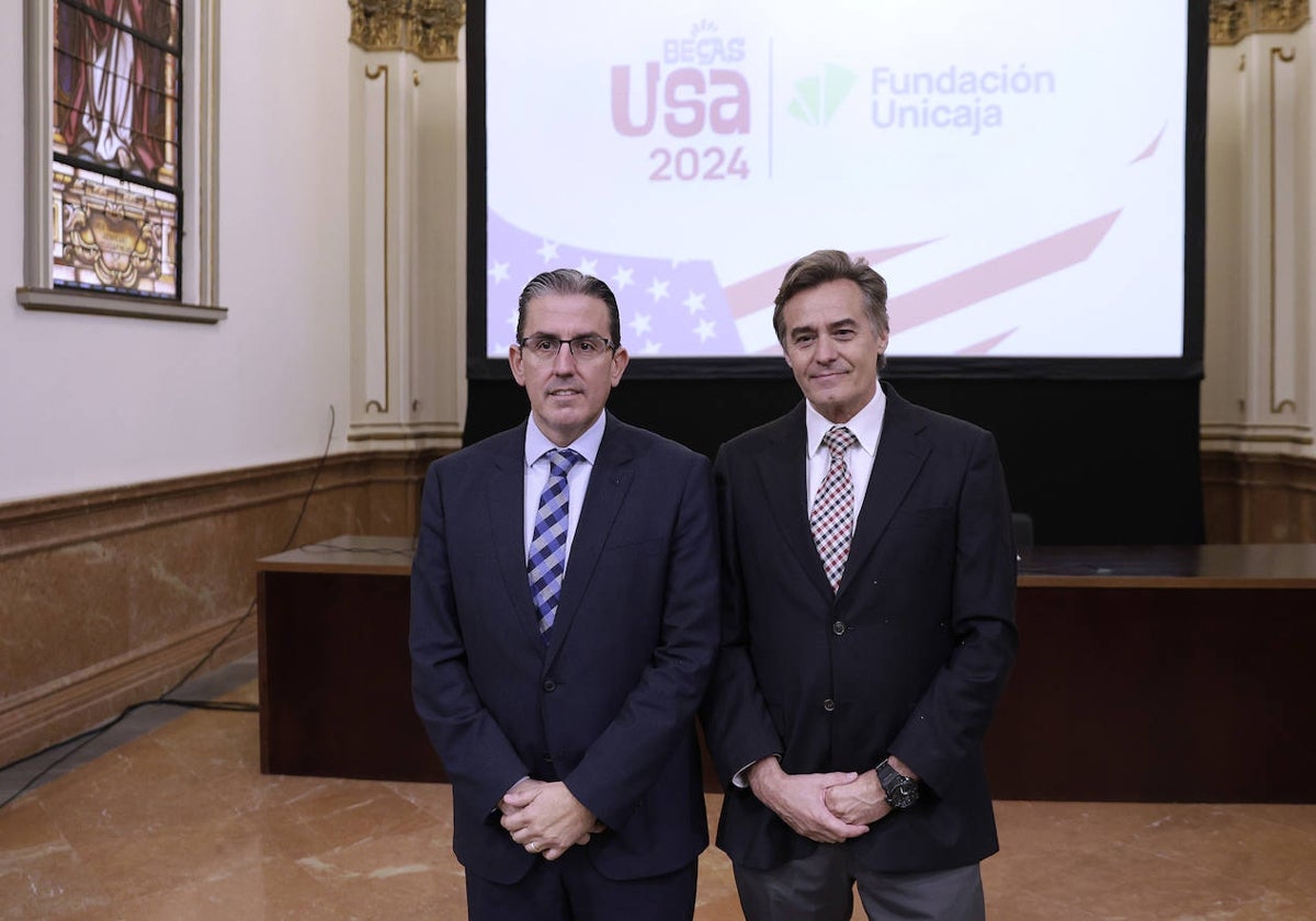 Sergio Corral y Gerardo Lerones, en la presentación de las becas.