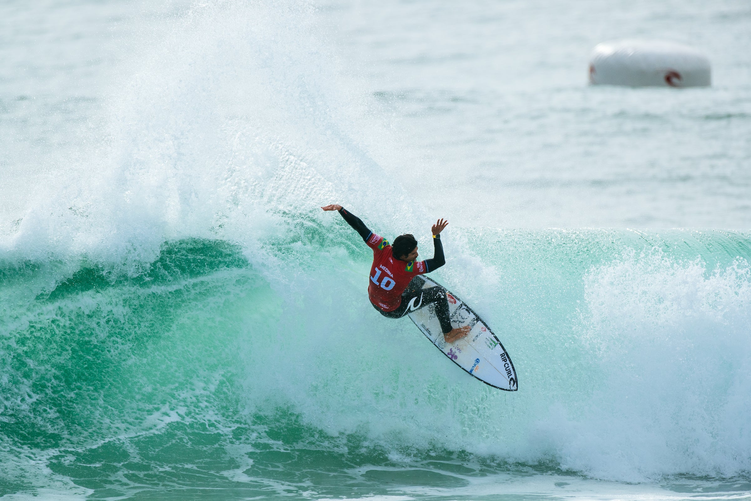 Griffin Colapinto y Johanne Defay logran la victoria en MEO Rip Curl Pro Portugal