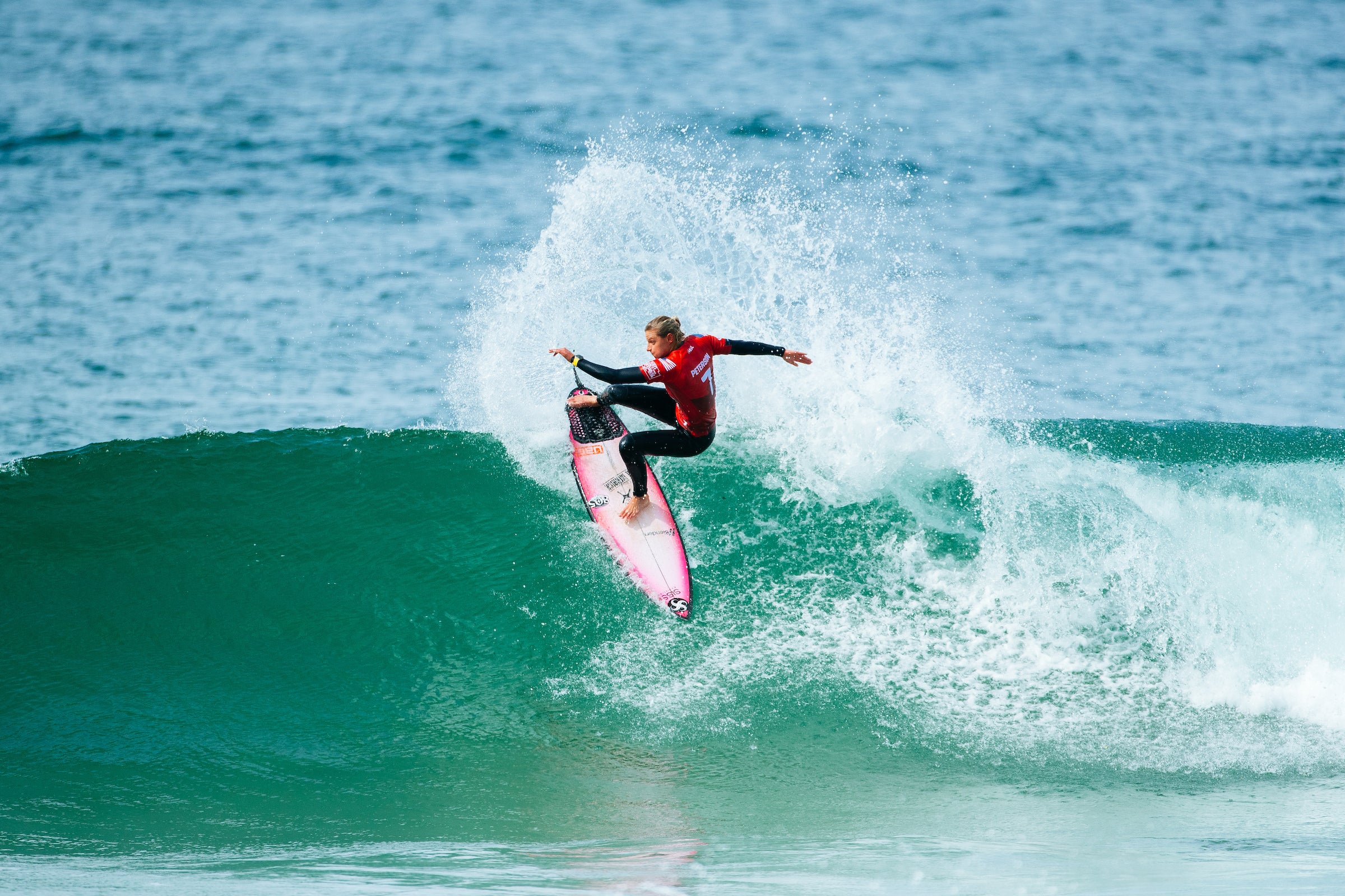 Griffin Colapinto y Johanne Defay logran la victoria en MEO Rip Curl Pro Portugal