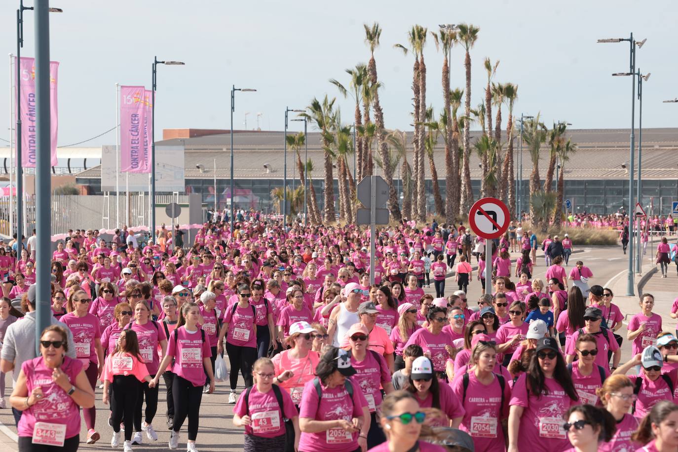 Las mejores imágenes de la Carrera de la Mujer Málaga 2024