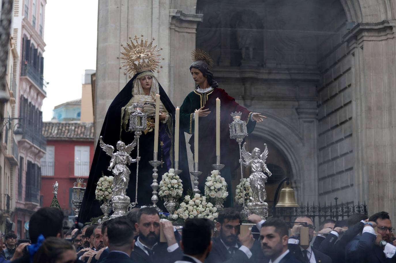 Traslado de los titulares de las Reales Cofradías Fusionadas.