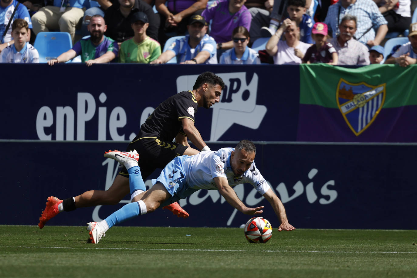 Las mejores imágenes del Málaga-Intercity de Primera RFEF