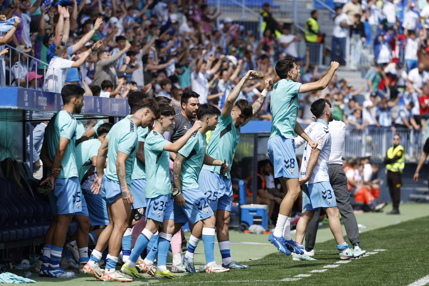 Las mejores imágenes del Málaga-Intercity de Primera RFEF