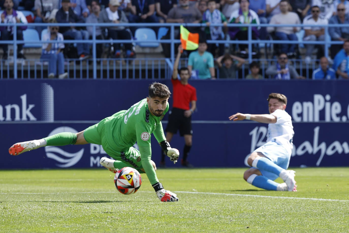 Las mejores imágenes del Málaga-Intercity de Primera RFEF