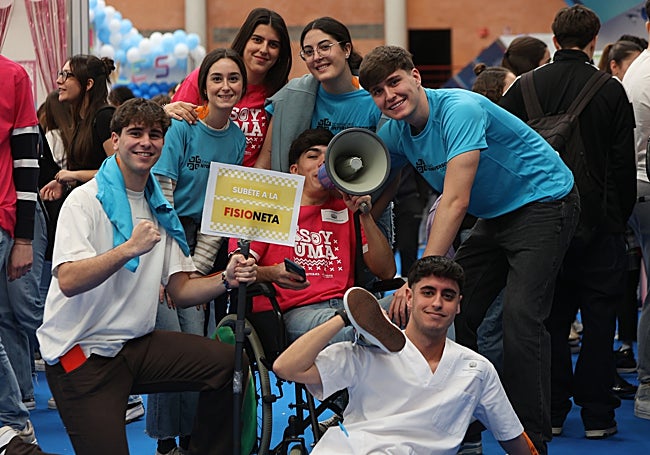 La 'fisioneta' por estudiantes de fisioterapia.