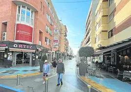 Imagen de la céntrica y peatonalizada calle del Mar en Torre del Mar este invierno.