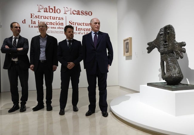 Miguel López-Remiro, Michael Fitzgerald, José Ángel Vélez y Bernard Picasso, en la presentación.