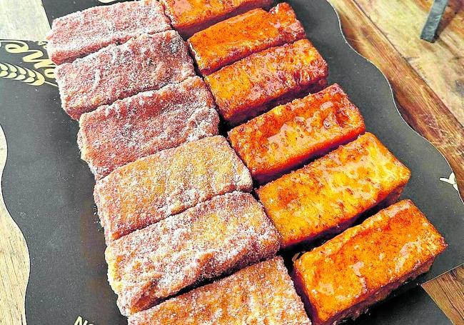 Torrijas de miel y de azúcar que están dentro de esta ruta gastronómica.