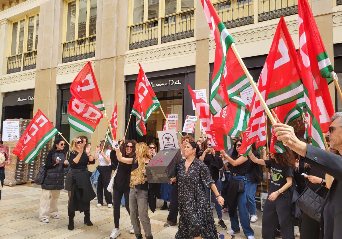 Los trabajadores de Zara en España protestarán frente a las
