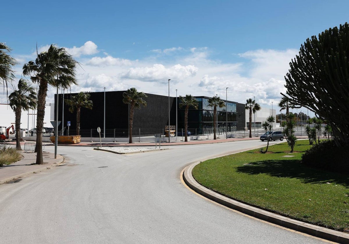 El futuro centro deportivo abrirá en la calle Antón García Abril.