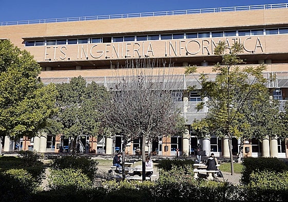 Escuela Técnica Superior de Ingeniería Informática de la Universidad de Málaga.