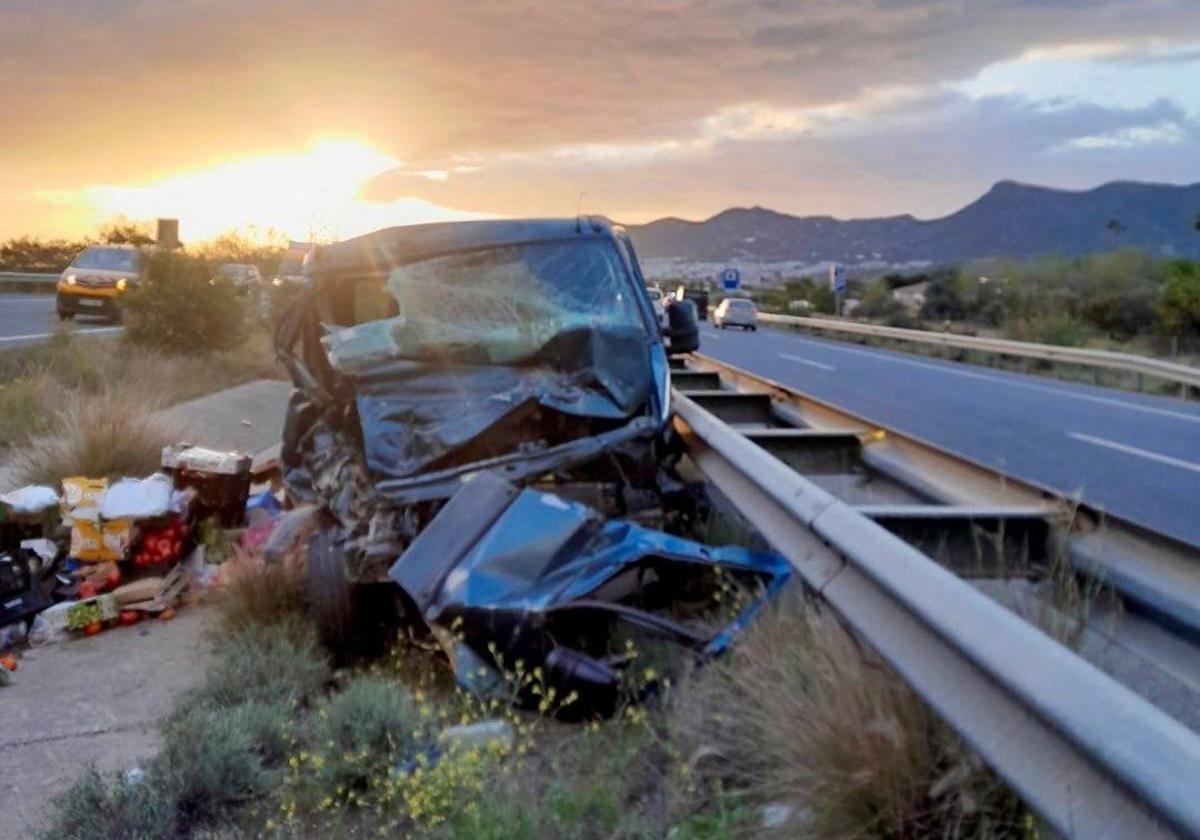 Imagen de los vehículos implicados en el accidente registrado este miércoles.