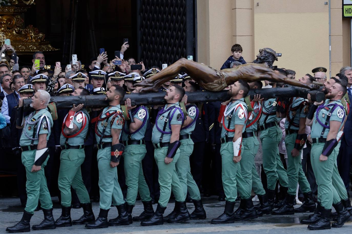 Desembarco de la Legión y traslado de Mena 2024, en fotos