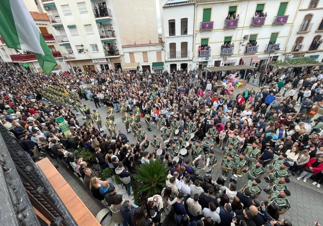 Llegada de la Brigada Paracaidista a Álora.