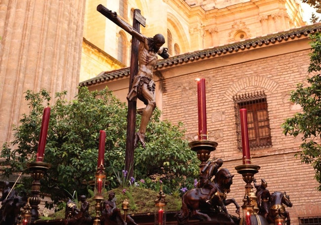 El Cristo de la Redención, en el patio de los Naranjos de la Catedral.