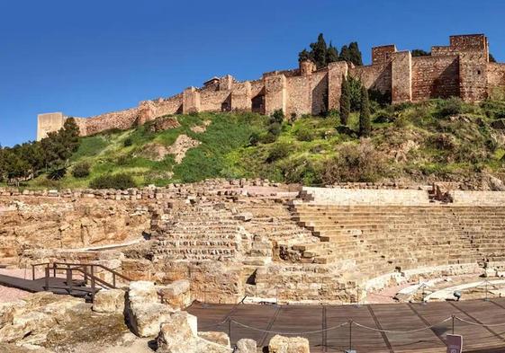 Dólmenes, Teatro Romano, Acinipo, mezquitas funerarias y Baños Árabes superan los 786.400 visitantes en 2023