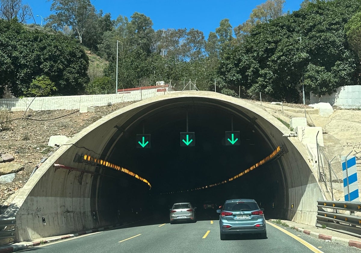 Entrada al túnel del Cerrado de Calderón.