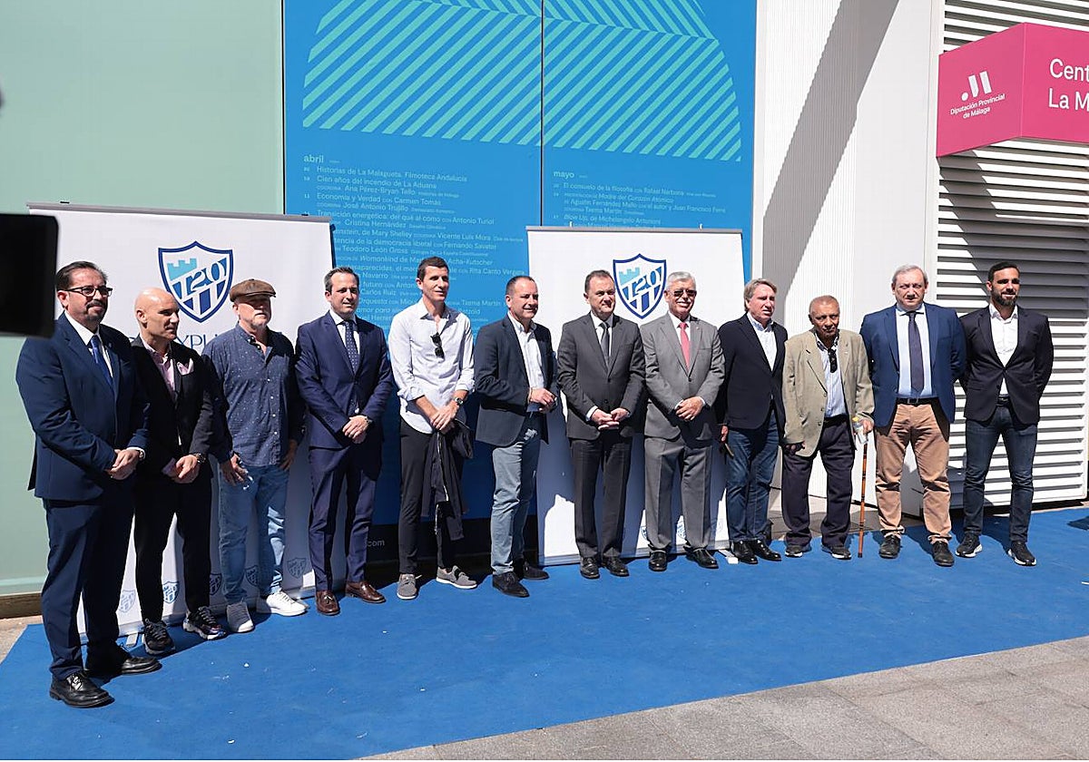 Sergio Cortés, Movilla, Ismael Díaz, Kike Pérez, Javi Gracia, Manolo Castillo, José María Muñoz, Martín Aguilar, Esteban Vigo, Ben Barek, Antonio Méndez y Jesús Gámez.