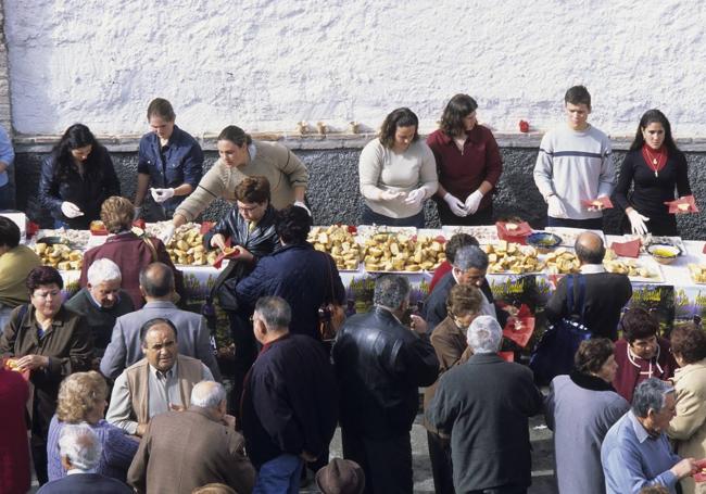 Los que lleguen a primera hora a Periana degustarán un desayuno molinero.