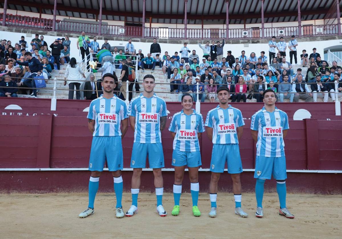 Presentación de la camiseta del Málaga para su 120 aniversario