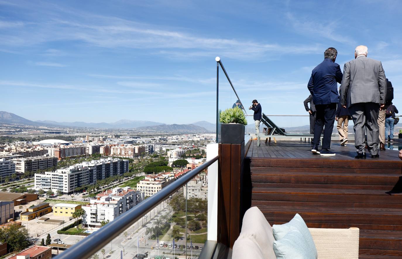 Así son los áticos de lujo de Torre del Río
