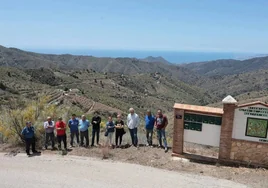 Vecinos de Altos de Jaboneros, donde existen 37 casas.