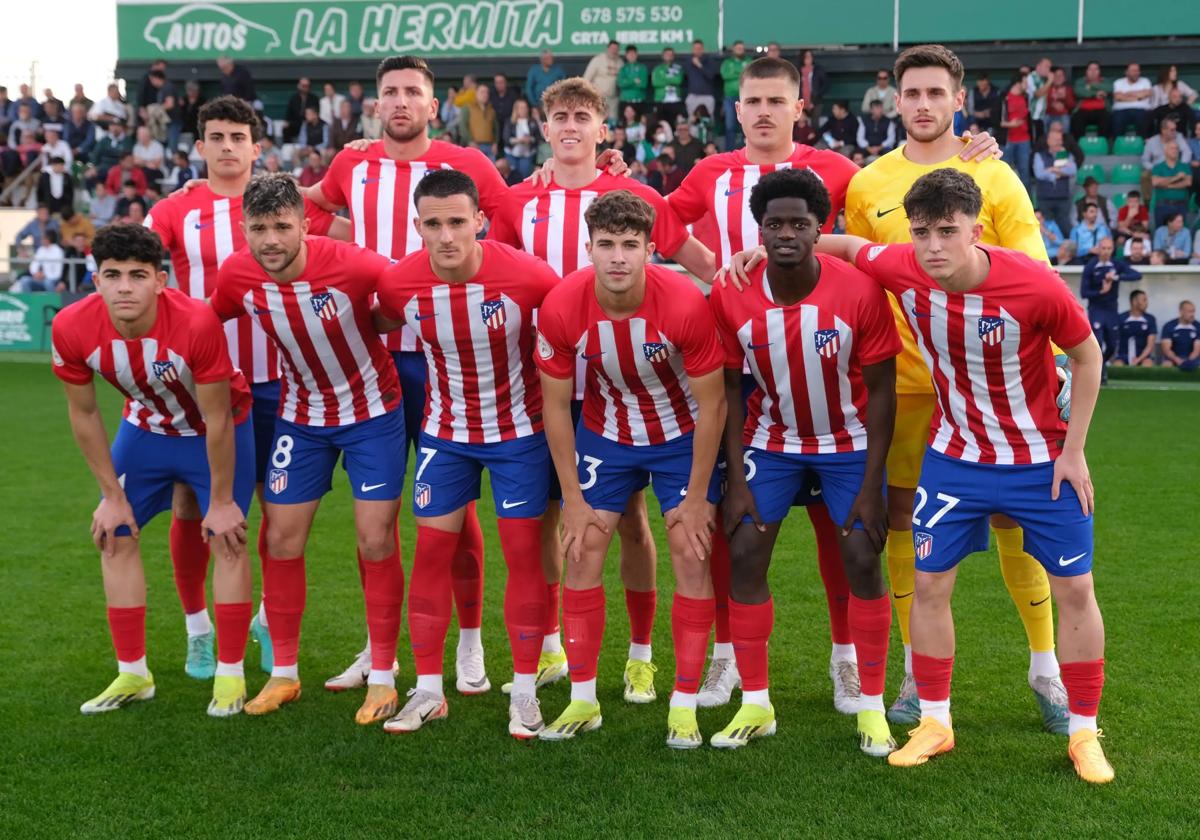 Once inicial del Atlético de Madrid B contra el Sanluqueño.