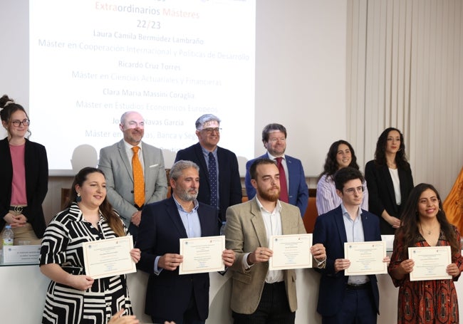 Los Premio Extraordinarios en los diferentes másteres.