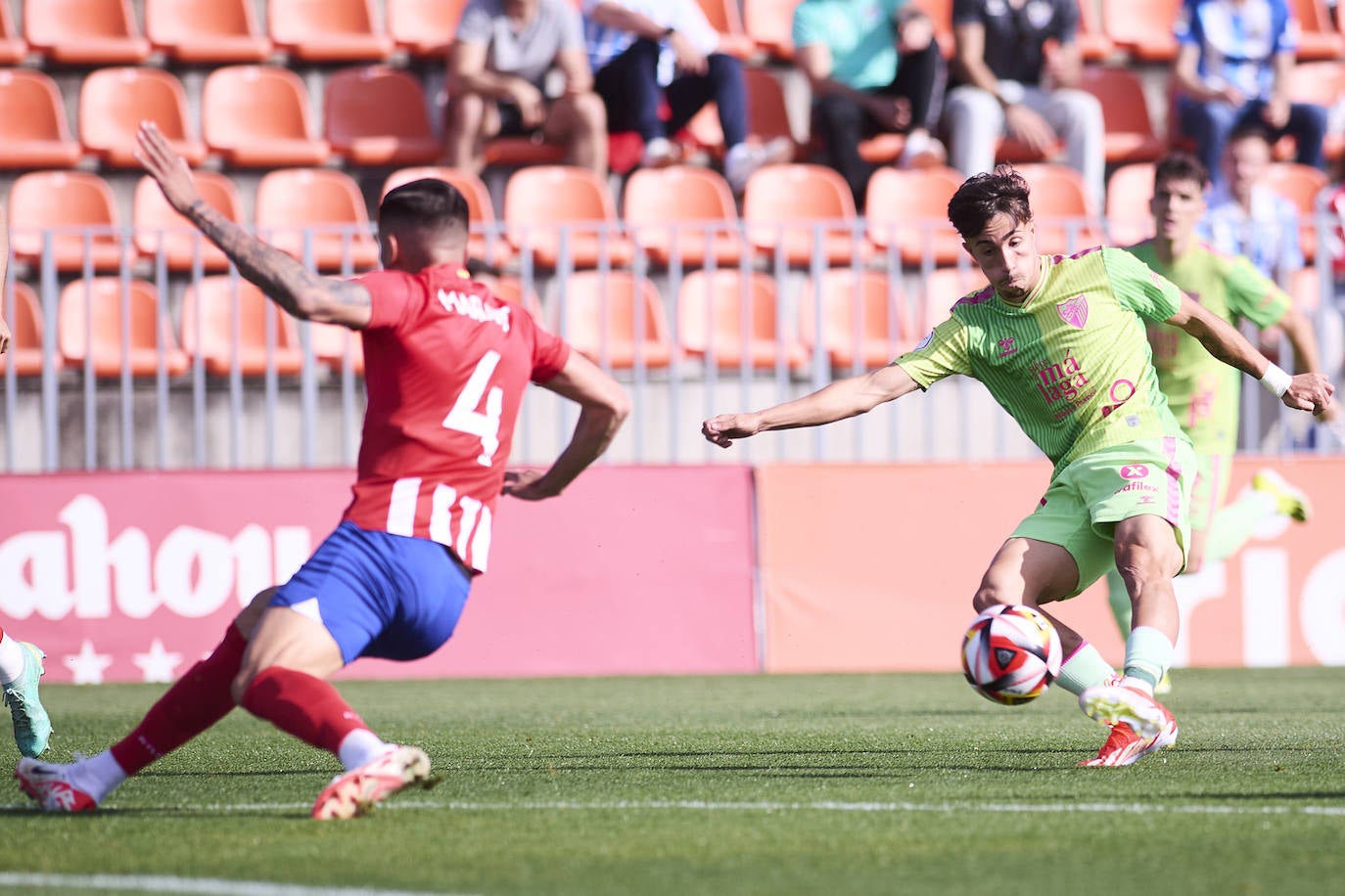 El Atlético de Madrid B- Málaga, en imágenes